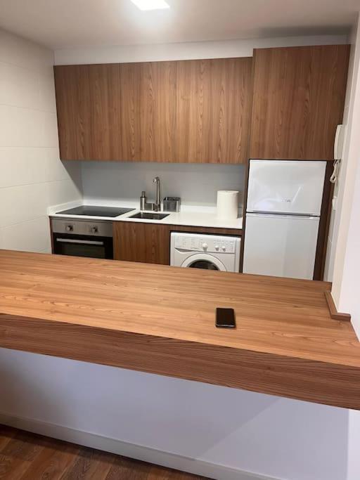 Atico Cork Apartment Виго Екстериор снимка